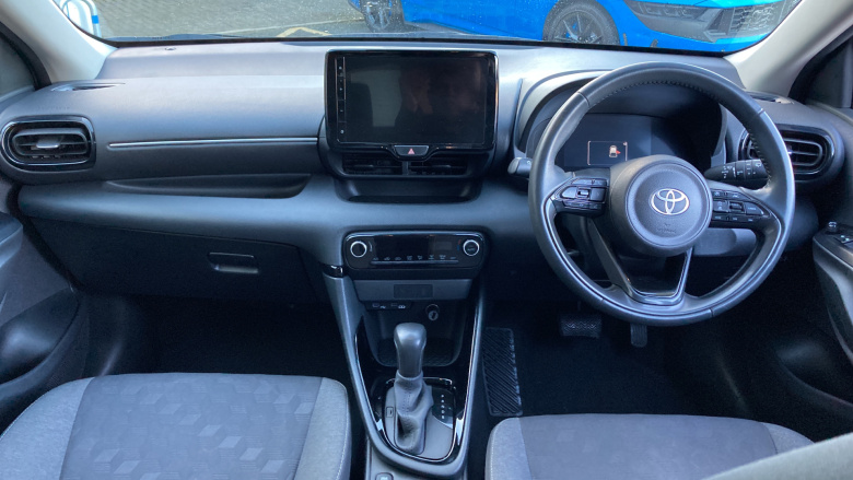 Toyota Yaris 1.5 Hybrid Design 5dr CVT Hybrid Hatchback